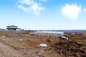 ділянка за адресою Партнерська, 15