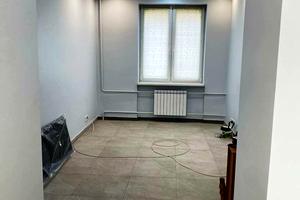 комерційна за адресою Лондонська вул. (Пітерська), 3
