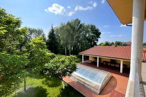 дом по адресу Центральна