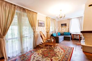 будинок за адресою Абрикосова вул., 1