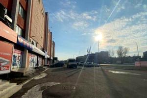 комерційна за адресою Братиславська вул., 52