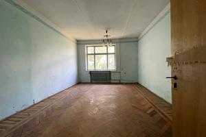 коммерческая по адресу вул. Центральна, 303