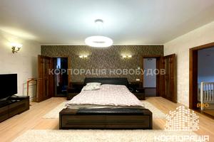 будинок за адресою Коритнянська вул., 1