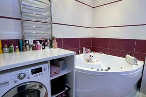 квартира по адресу Степана Бандеры просп., 62