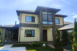 будинок за адресою с. Гатне, Андріївська вул., 3