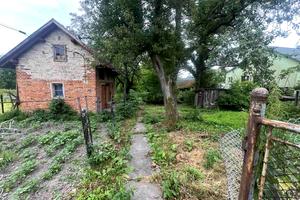 будинок за адресою смт. Розділ, Чвертьова вул., 12