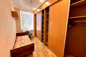 квартира за адресою Погранична, 13