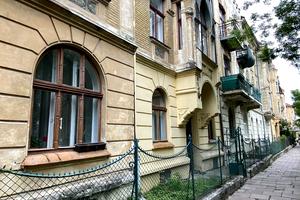 квартира за адресою Паркова вул. (), 12