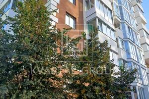 комерційна за адресою Мечнікова, 109Б