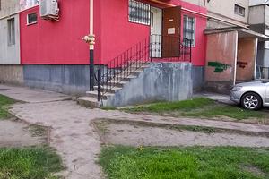 комерційна за адресою Державності вул., 30