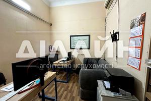 комерційна за адресою Теплобудівна вул., 22