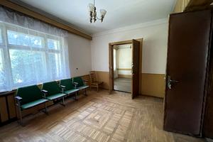 коммерческая по адресу вул. Центральна, 303