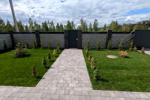 будинок за адресою Успішна, 45