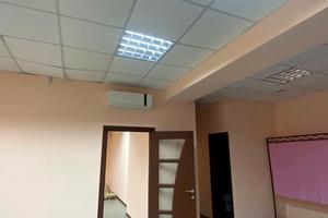 комерційна за адресою Криворізька вул., 12