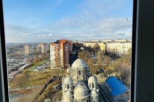 квартира за адресою Довженка вул., 32