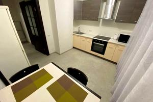квартира за адресою Софії Русової вул., 3