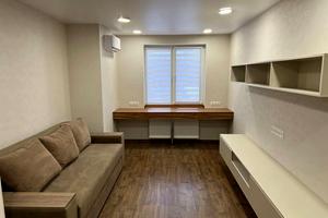 квартира за адресою Миру вул., 3