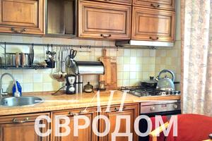 квартира за адресою Нескорених вул., 32