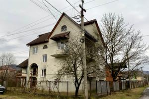 будинок за адресою Молодіжна