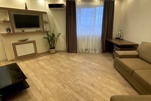 квартира по адресу Александра Мишуги ул., 12