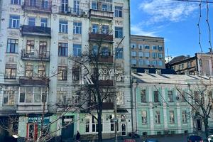 коммерческая по адресу Саксаганского ул., 104