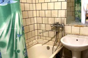 квартира за адресою Дніпро, Героїв просп., 3