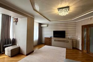 квартира за адресою Чорновола вул., 10