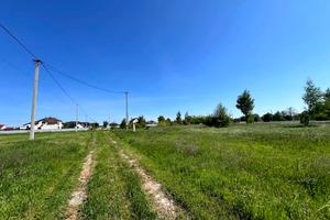 участок по адресу с. Микуличи, 