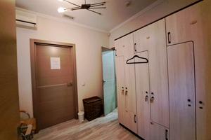 комерційна за адресою Панаса Мирного вул., 1