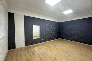 комерційна за адресою Соборна вул., 35