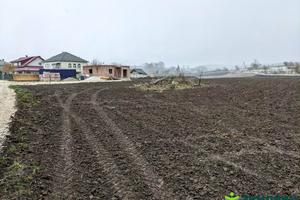 ділянка за адресою Лугова