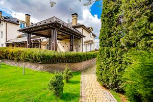 комерційна за адресою Бориспільський, 1