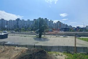 комерційна за адресою Академіка Заболотного вул., 1-Б