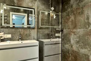 квартира за адресою Зарванська вул., 5