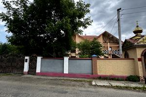 будинок за адресою Злуки, 1А