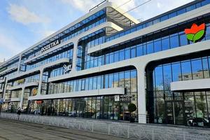 комерційна за адресою Героїв полку 