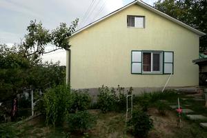 будинок за адресою Квітнева вул.