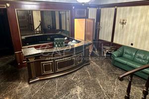 комерційна за адресою Костельна вул., 6