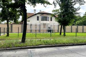 дом по адресу Квітки Цісик ул. (Гамарника)