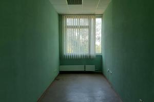 комерційна за адресою Заводська вул., 3