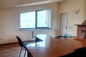 комерційна за адресою Симона Петлюри вул., 8