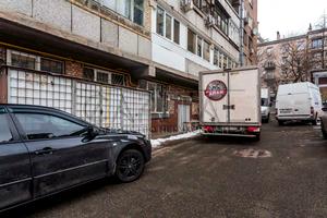комерційна за адресою Київ, Володимирська вул., 73