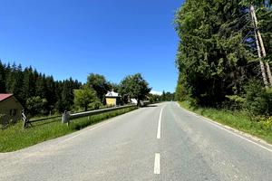 будинок за адресою с. Яблуниця, довгий грунь, 394а