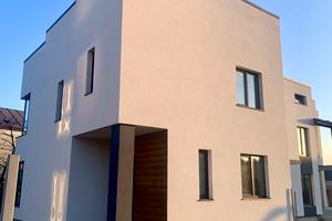 дом по адресу Романа Шухевича ул., 112