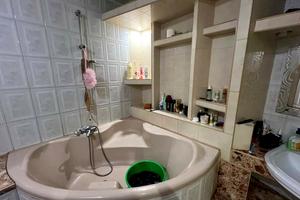 квартира за адресою Космічна вул., 124