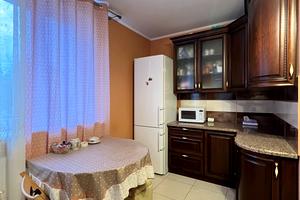 квартира за адресою Івасюка вул., 50а