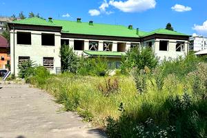 комерційна за адресою Новокримська вул., 43