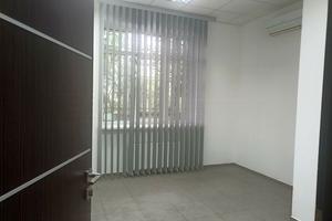 комерційна за адресою Генерала Миколи Юнаківа вул., 9б