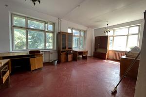 коммерческая по адресу вул. Центральна, 303