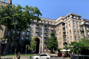 коммерческая по адресу Киев, Пирогова ул., 2